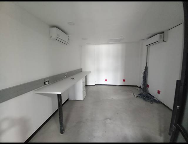 419M² OFFICE TO LET IN BRYANSTON